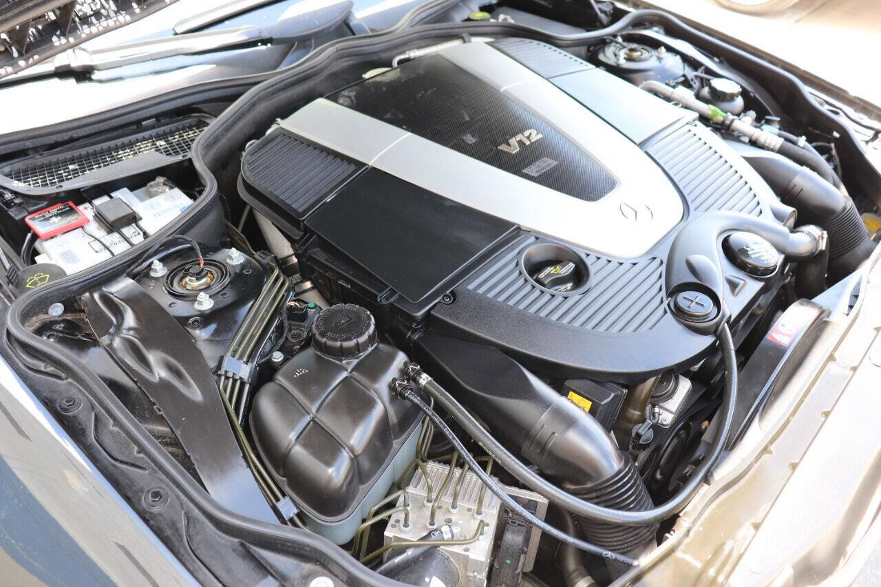 Used 2005 Mercedes-Benz SL 600 image 32