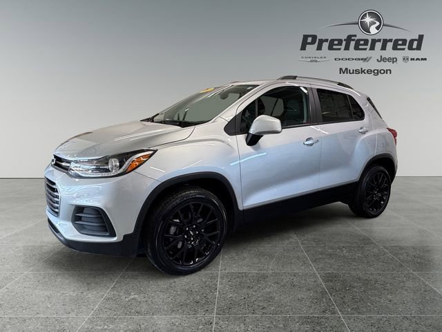 Used 2022 Chevrolet Trax LT w/ Sport Edition image 10