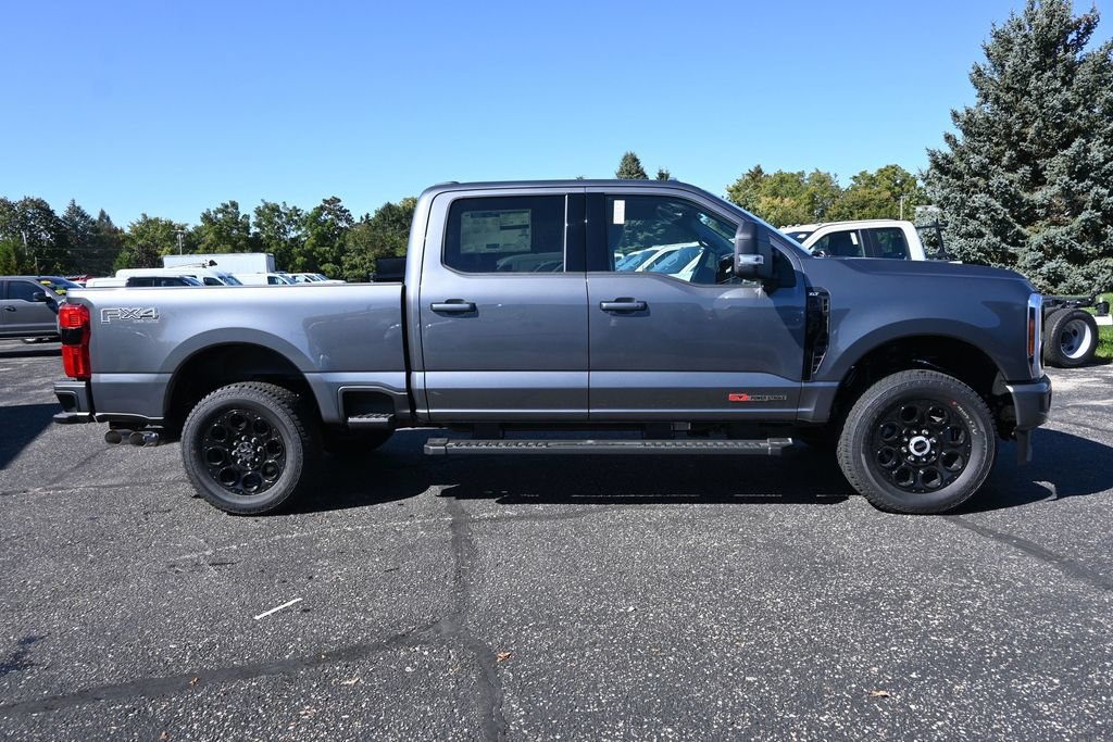 New 2027 Ford F250 XLT w/ XLT Premium Package AWD/4WD image 3