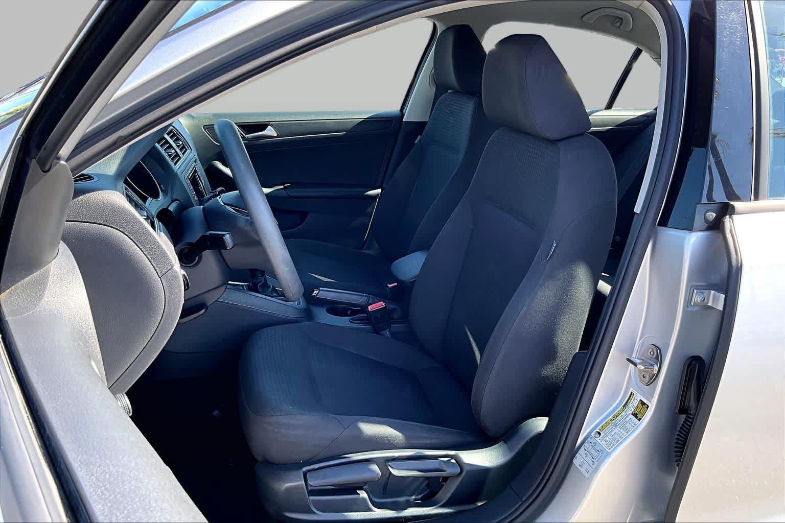 Used 2016 Volkswagen Jetta S FWD image 7