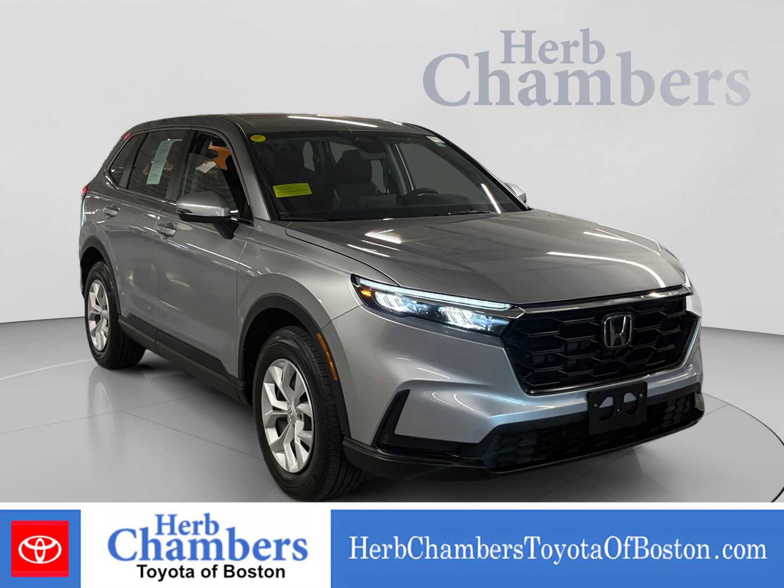 Used 2024 Honda CR-V LX image 1