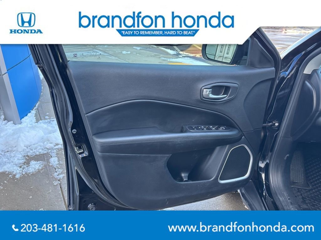 Used 2021 Jeep Compass Latitude image 11