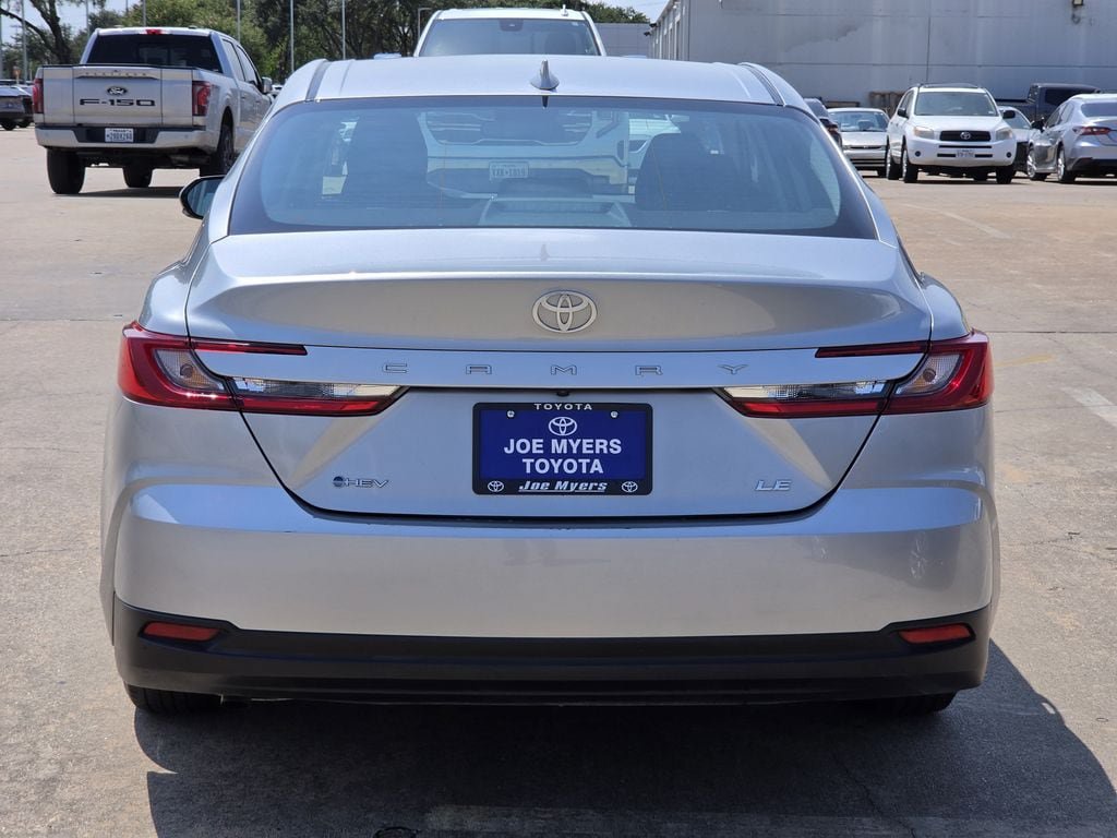 Used 2025 Toyota Camry LE FWD image 8
