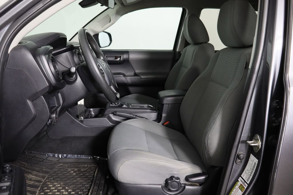 Used 2019 Toyota Tacoma SR image 16