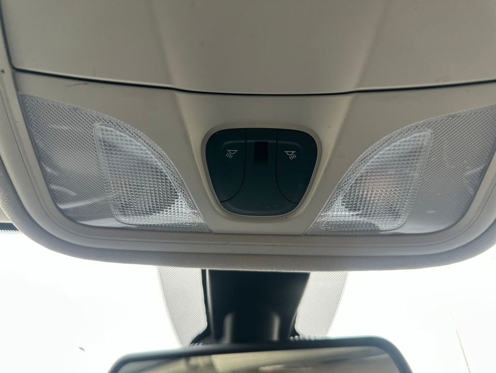Used 2017 Chrysler 200 Limited Platinum FWD image 21