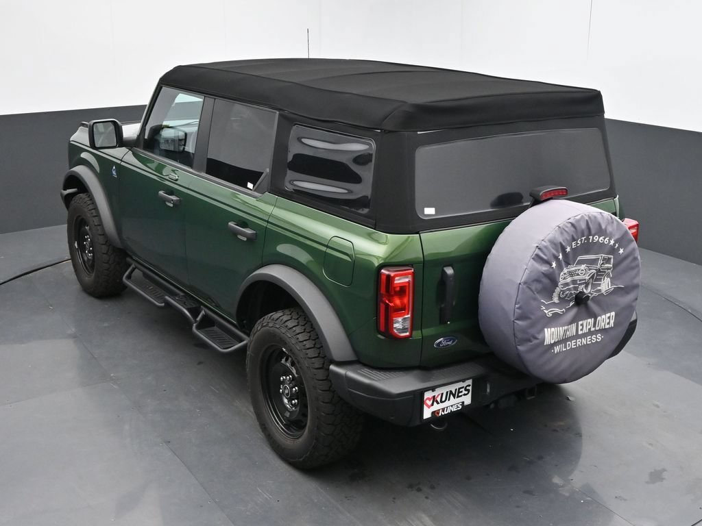 Used 2023 Ford Bronco Black Diamond AWD/4WD image 21