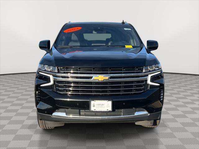 Used 2024 Chevrolet Suburban LT image 2