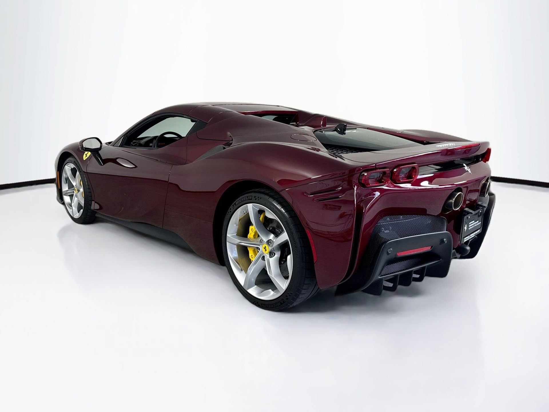 Certified 2024 Ferrari SF90 Spider AWD/4WD image 5