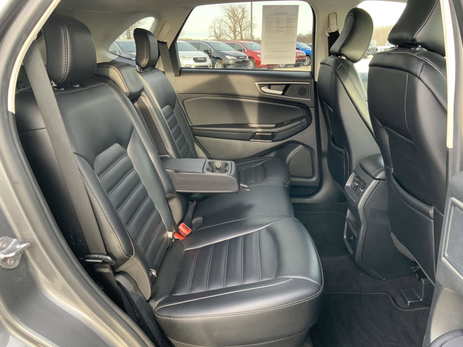 Used 2024 Ford Edge SEL image 53