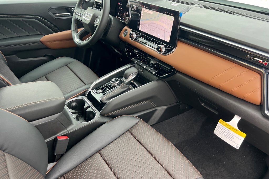 New 2026 GMC Canyon AT4 w/ Technology Plus Package image 12