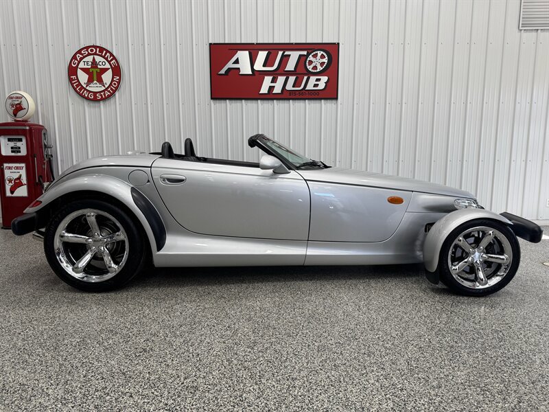 Used 2001 Chrysler Prowler image 3