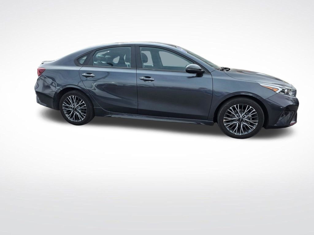 Used 2023 Kia Forte GT-Line w/ GT-Line Technology Package FWD image 4