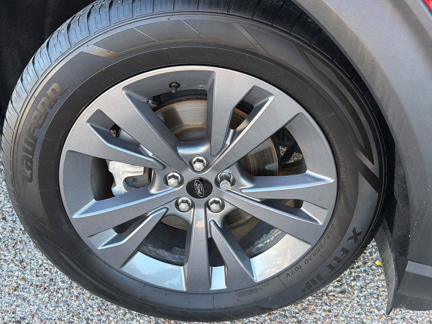 Used 2023 Ford Explorer XLT RWD image 9