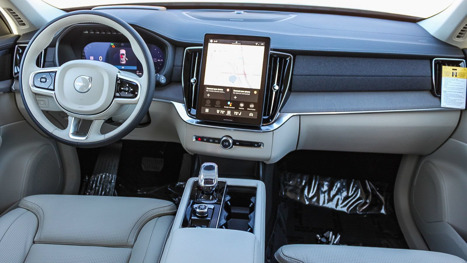 New 2026 Volvo XC90 T8 Ultra w/ Protection Package Premier AWD/4WD image 15