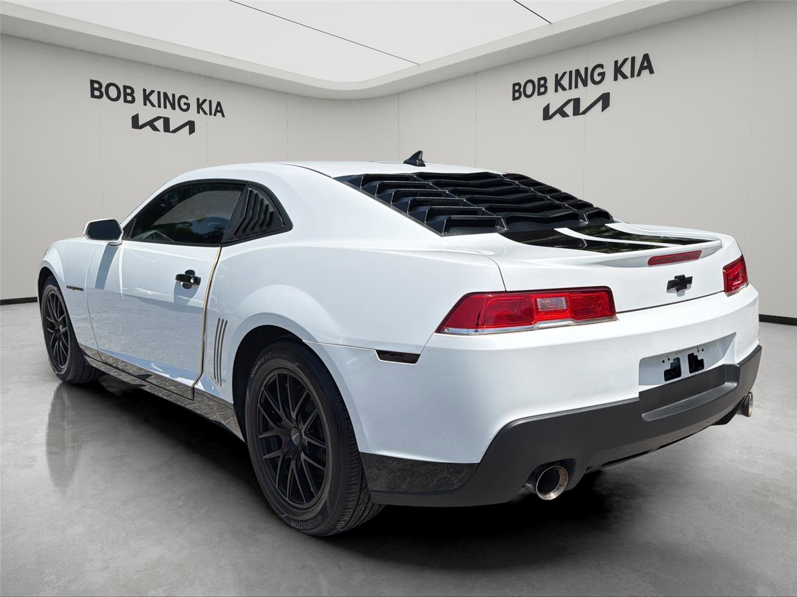Used 2014 Chevrolet Camaro LS RWD image 3