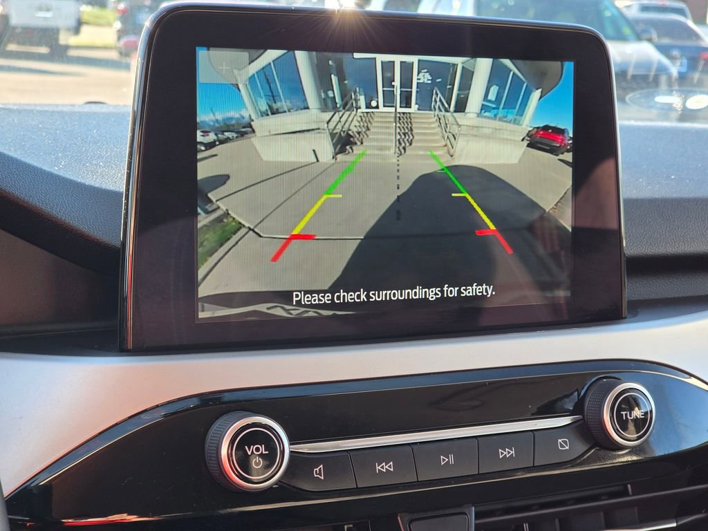 Used 2021 Ford Escape SE w/ SE Sport Appearance Package image 19