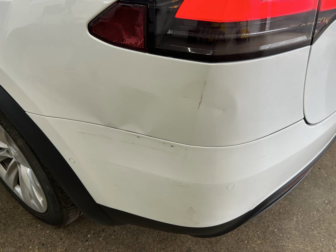 Used 2020 Tesla Model X Long Range image 14