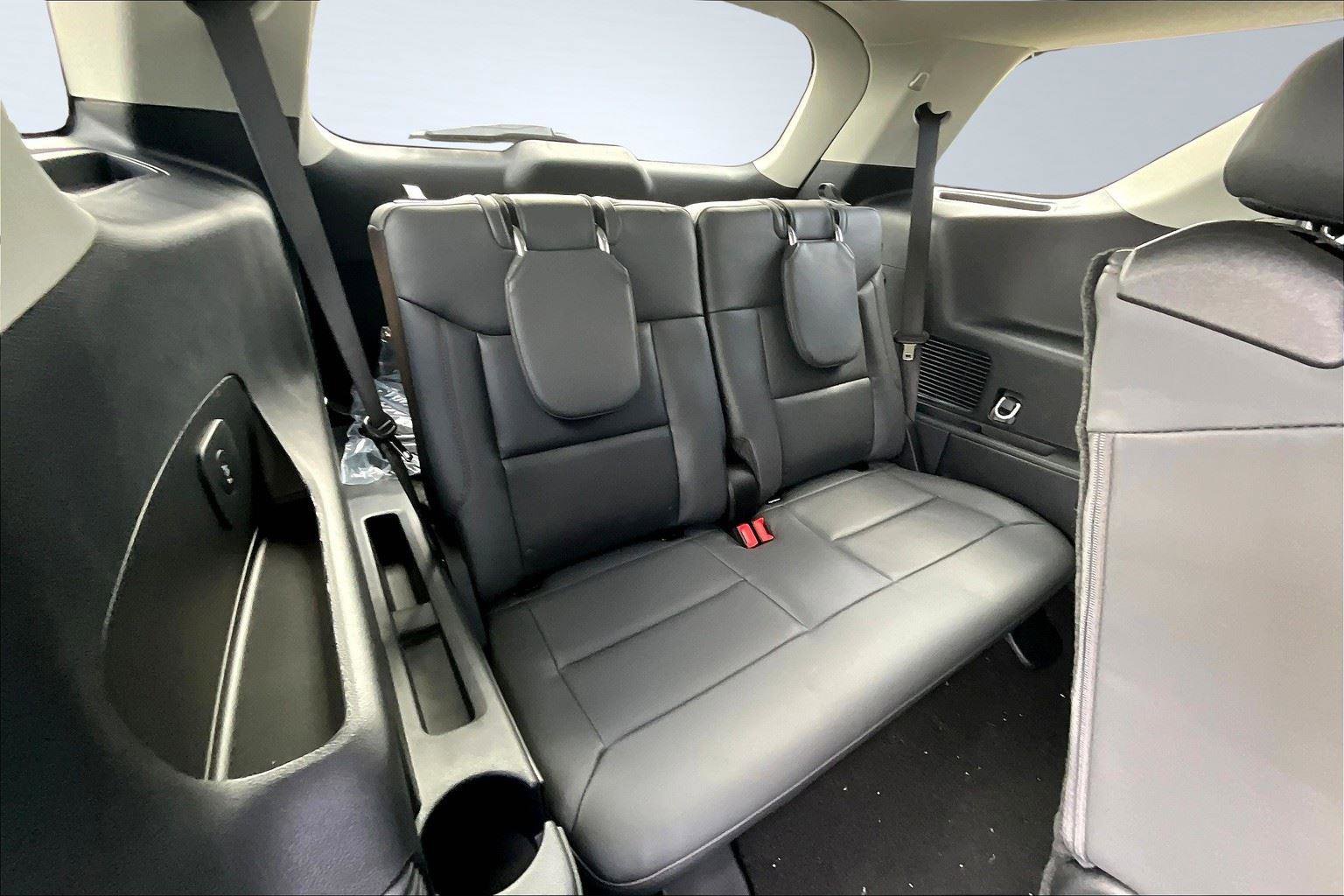New 2026 Ford Explorer Active image 21