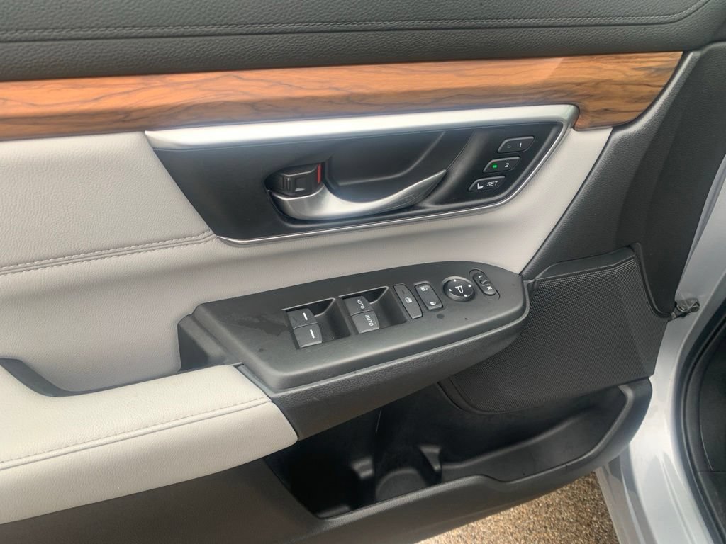Used 2019 Honda CR-V Touring image 10