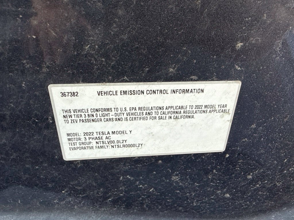 Used 2022 Tesla Model Y Performance AWD/4WD image 23