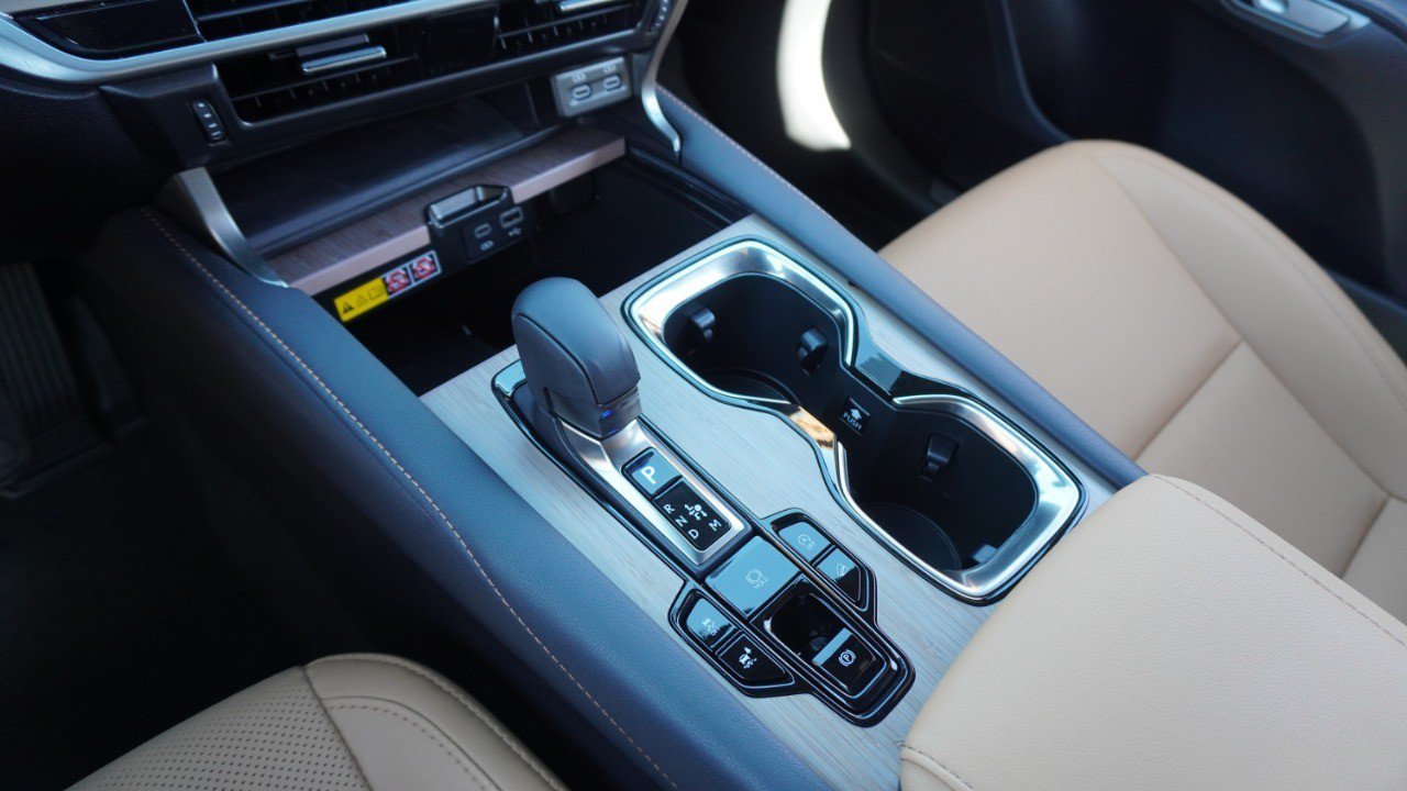 Used 2024 Lexus RX 350 Premium w/ Cold Area Package AWD/4WD image 20