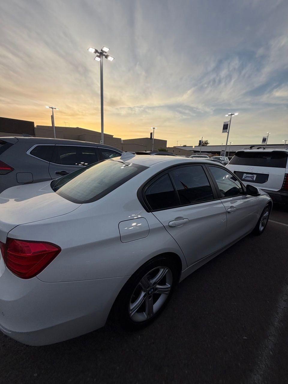 Used 2015 BMW 328i Sedan RWD image 3