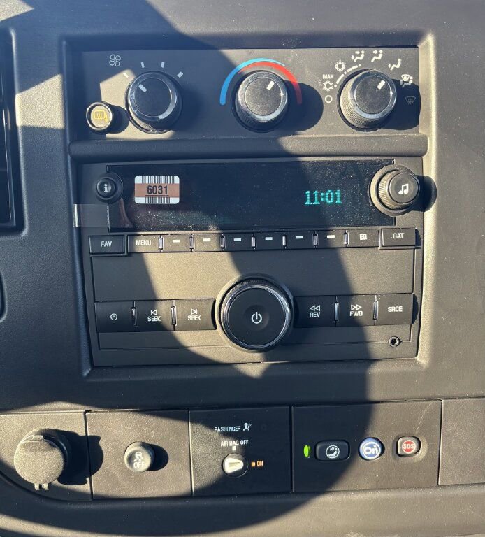 New 2024 Chevrolet Express 3500 w/ Power Convenience Package image 6