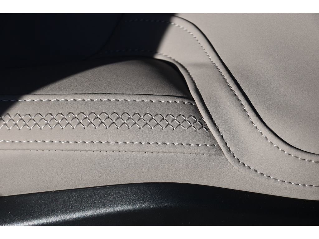 Certified 2026 Volvo XC90 B5 Plus image 34