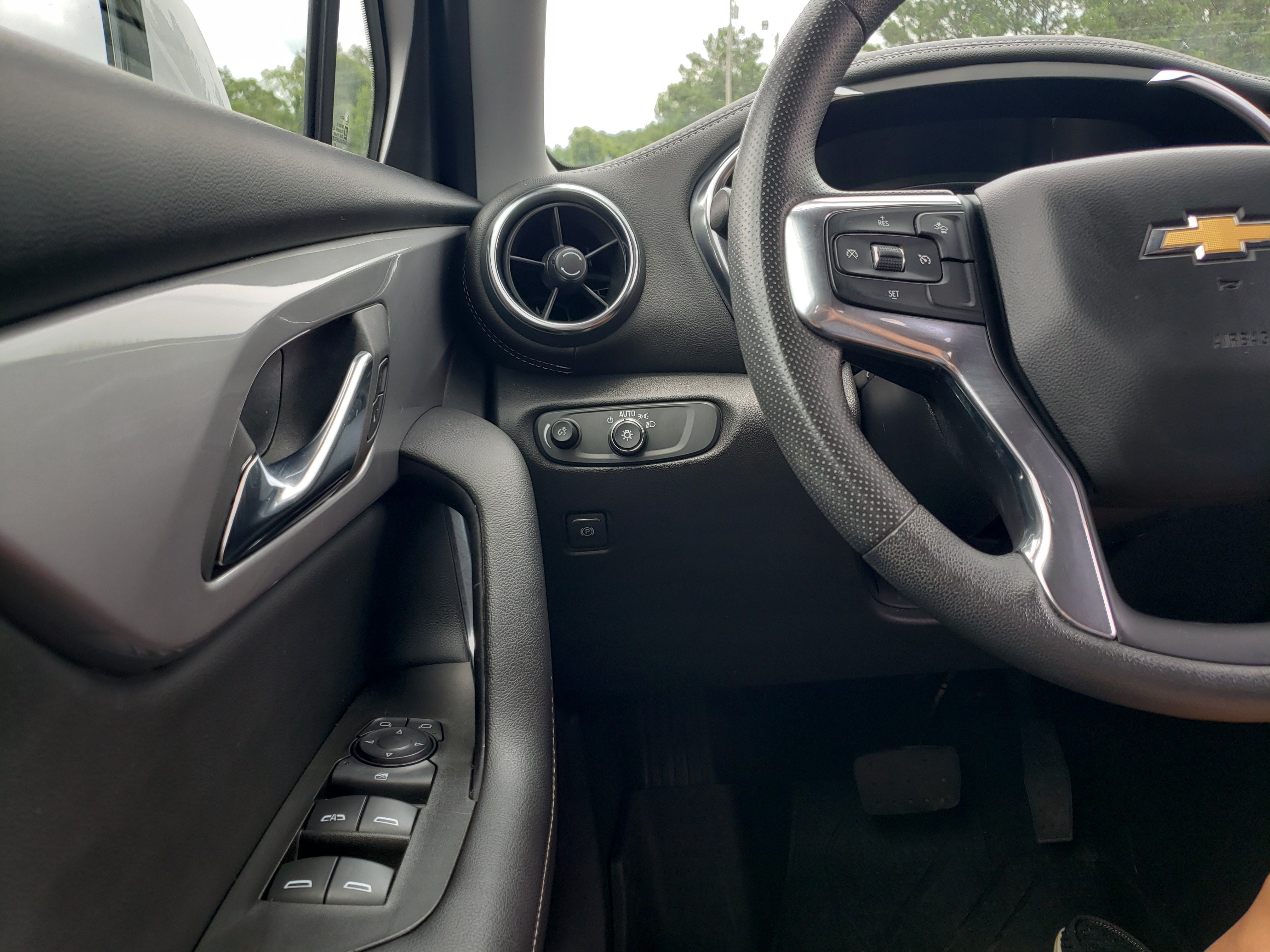 Used 2024 Chevrolet Blazer LT w/ LPO, Floor Liner Package FWD image 14