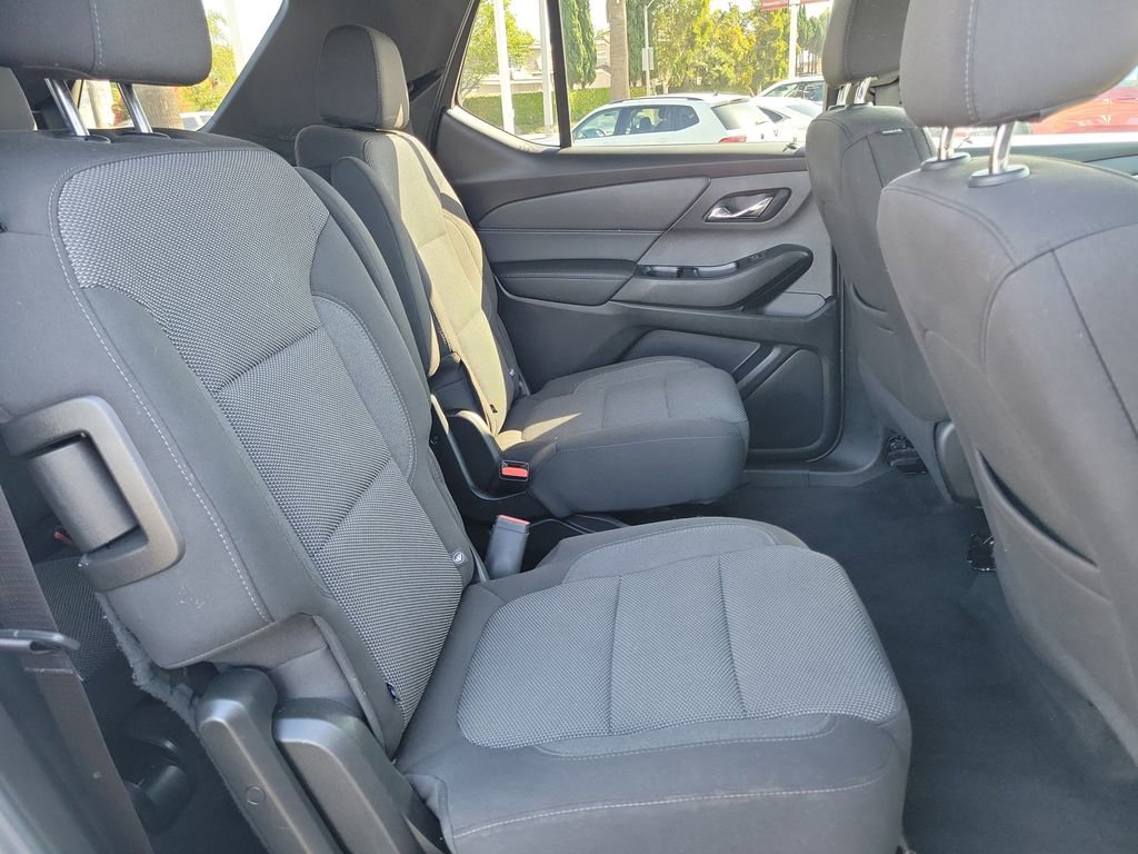 Used 2023 Chevrolet Traverse LT image 18