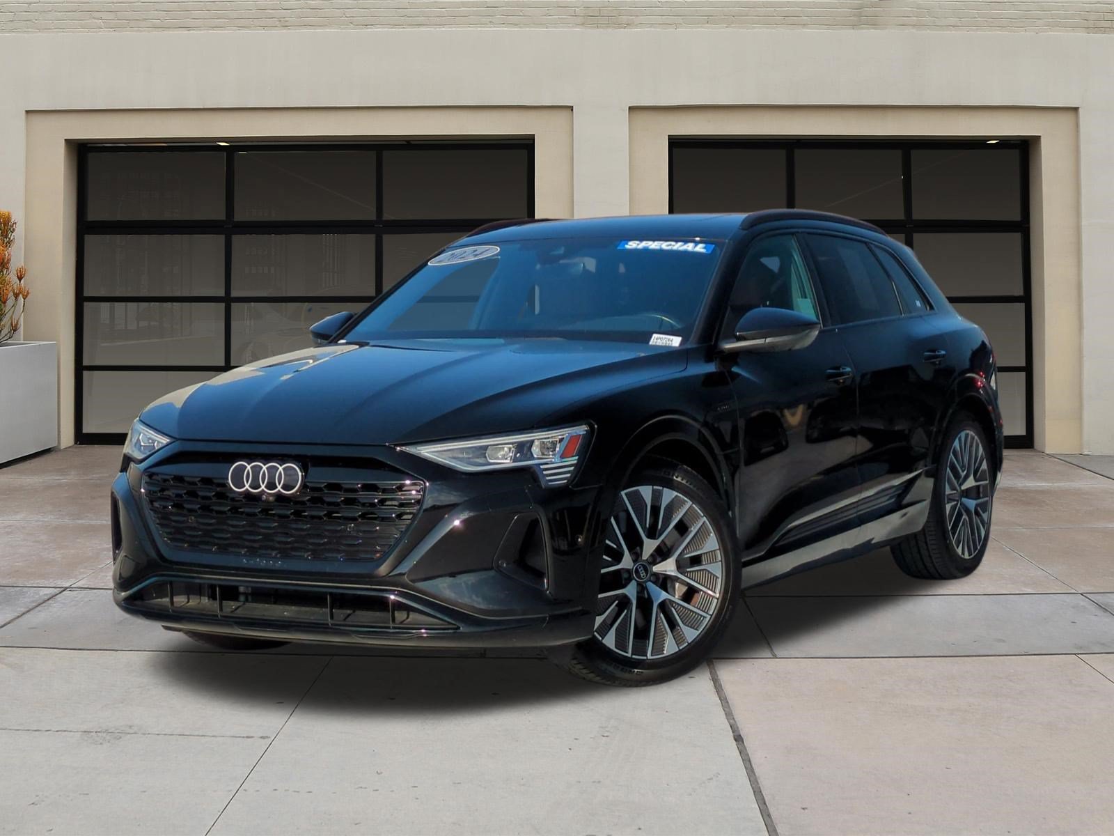 Used 2024 Audi Q8 e-tron Premium Plus w/ Premium Plus Package AWD/4WD image 3