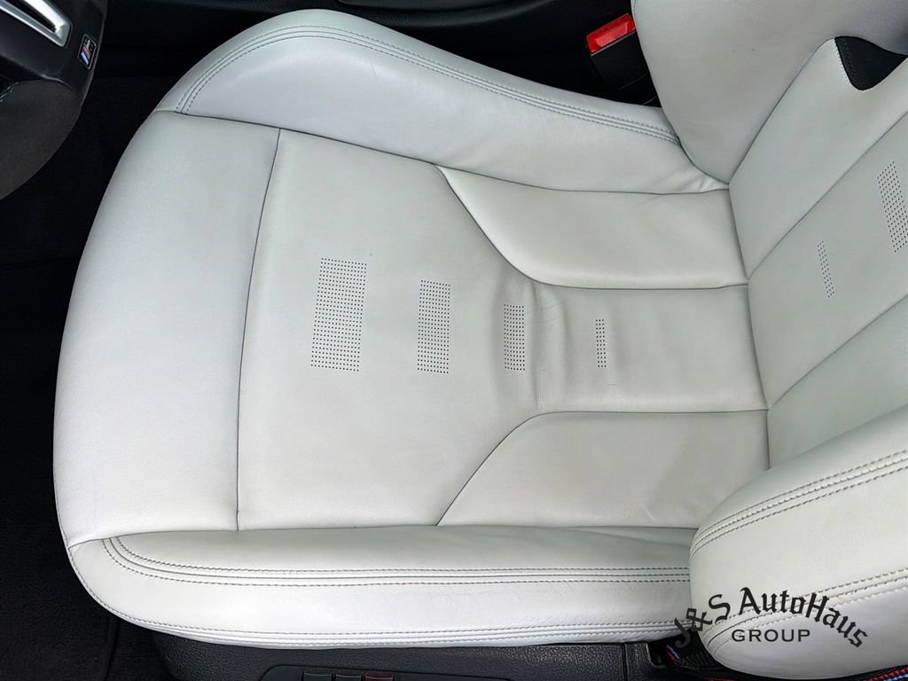 Used 2018 BMW M3 RWD image 24