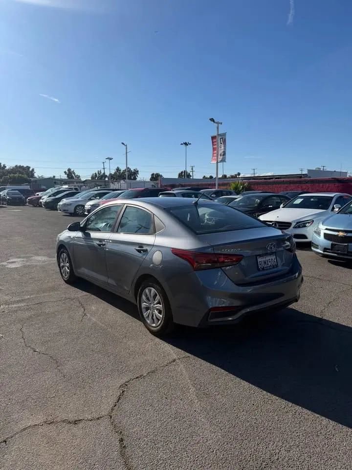 Used 2019 Hyundai Accent SE FWD image 5