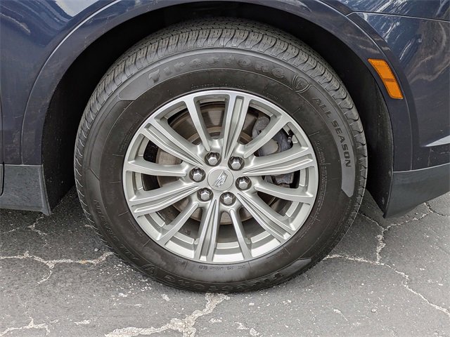 Used 2017 Cadillac XT5 Luxury w/ Driver Awareness Package image 11