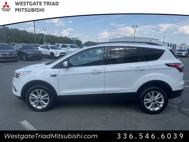 Used 2018 Ford Escape SE w/ Ford Safe & Smart Package FWD image 6