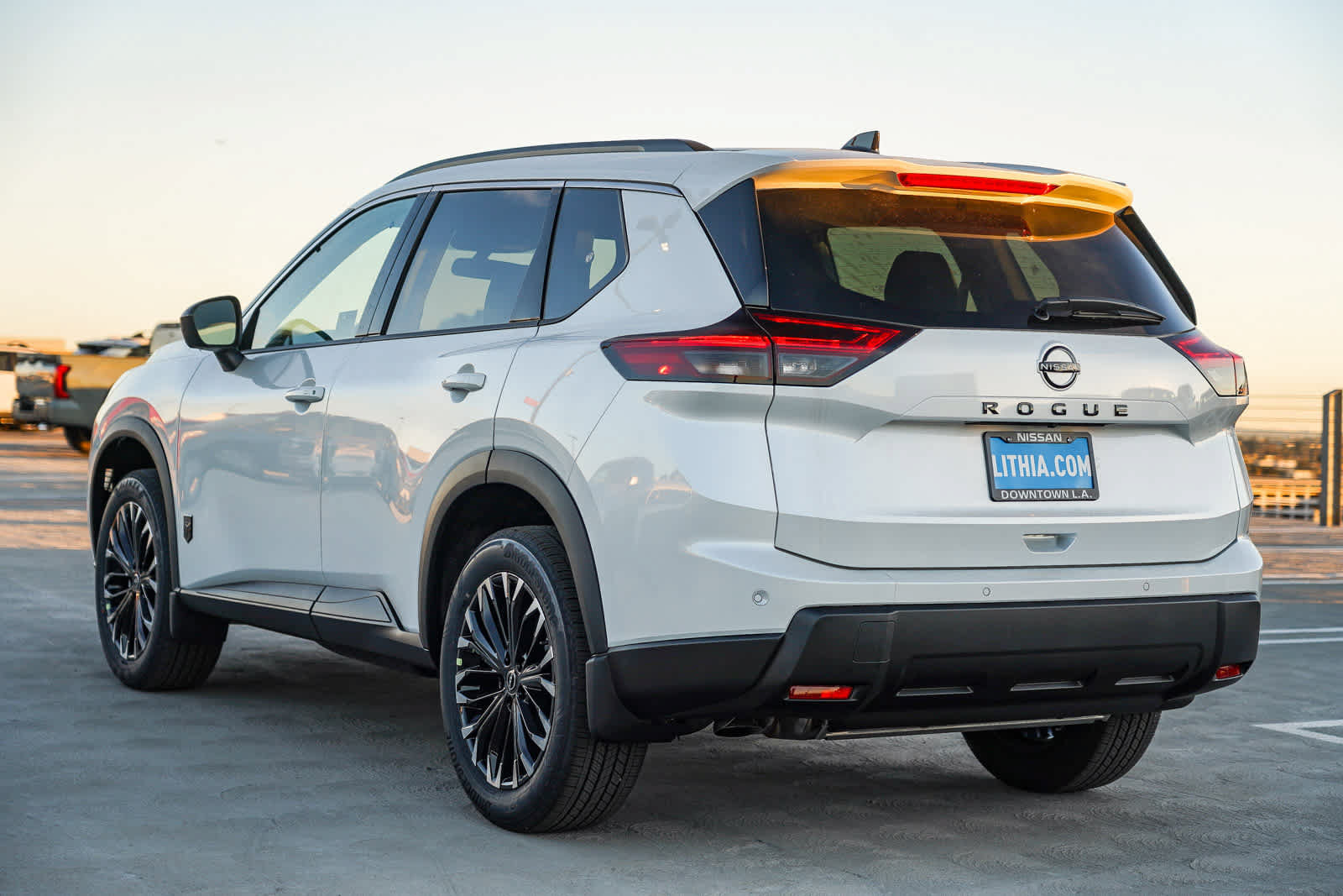 New 2026 Nissan Rogue Dark Armor FWD image 8
