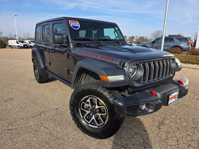 Used 2025 Jeep Wrangler Unlimited Rubicon image 2