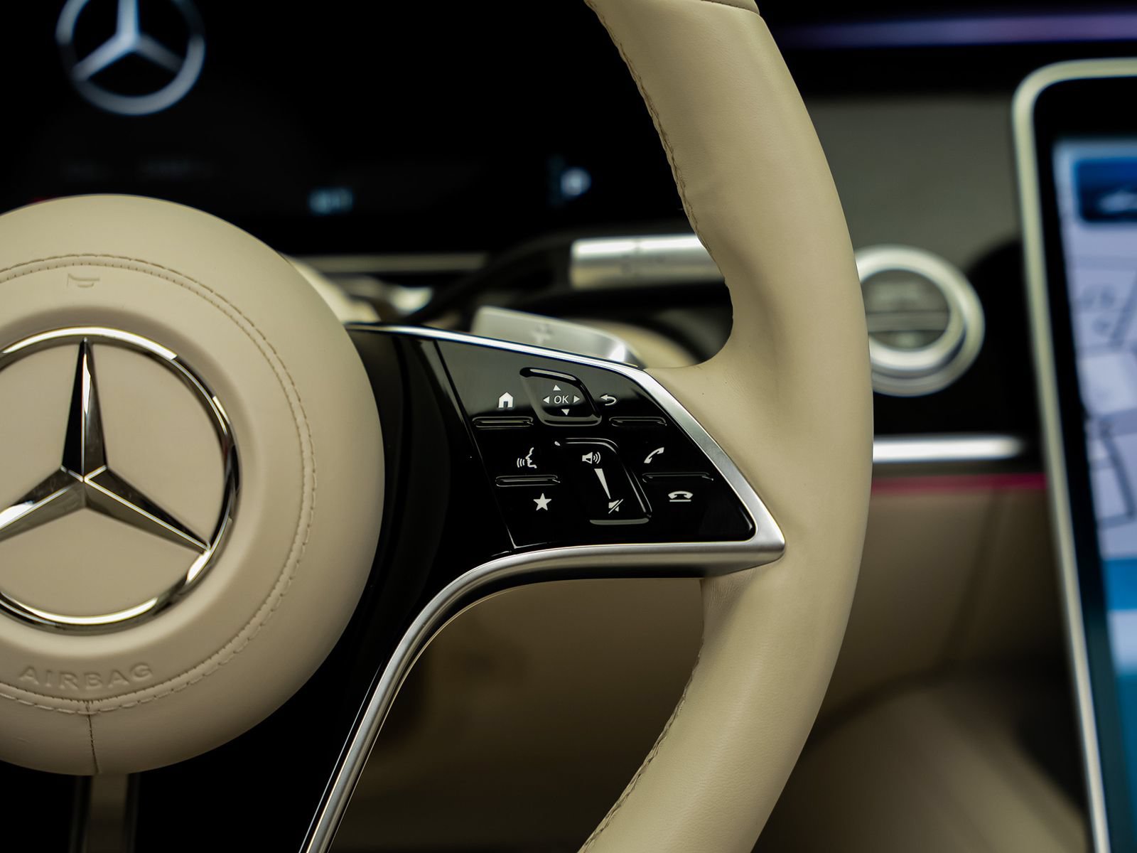 Used 2023 Mercedes-Benz S 580 4MATIC Sedan w/ AMG Line image 44