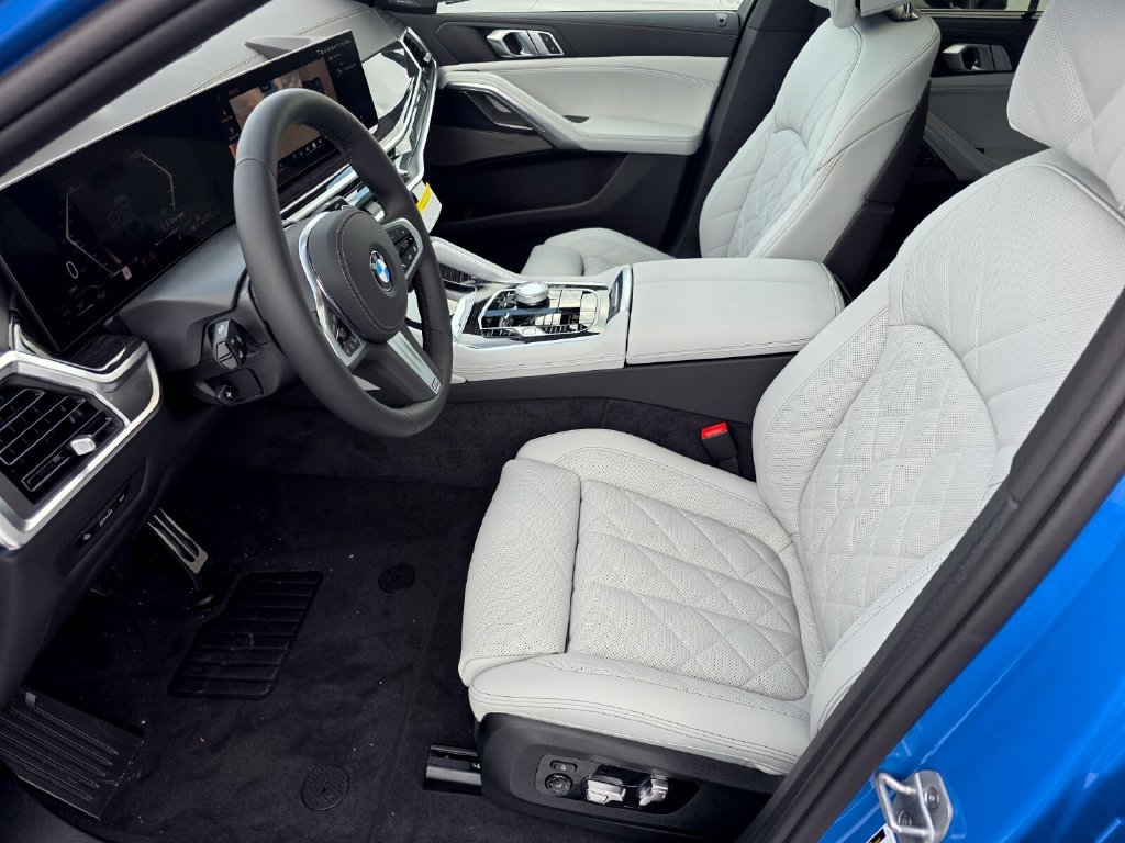 New 2027 BMW X6 xDrive40i AWD/4WD image 7