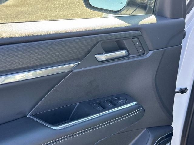 Used 2025 GMC Acadia Elevation image 52