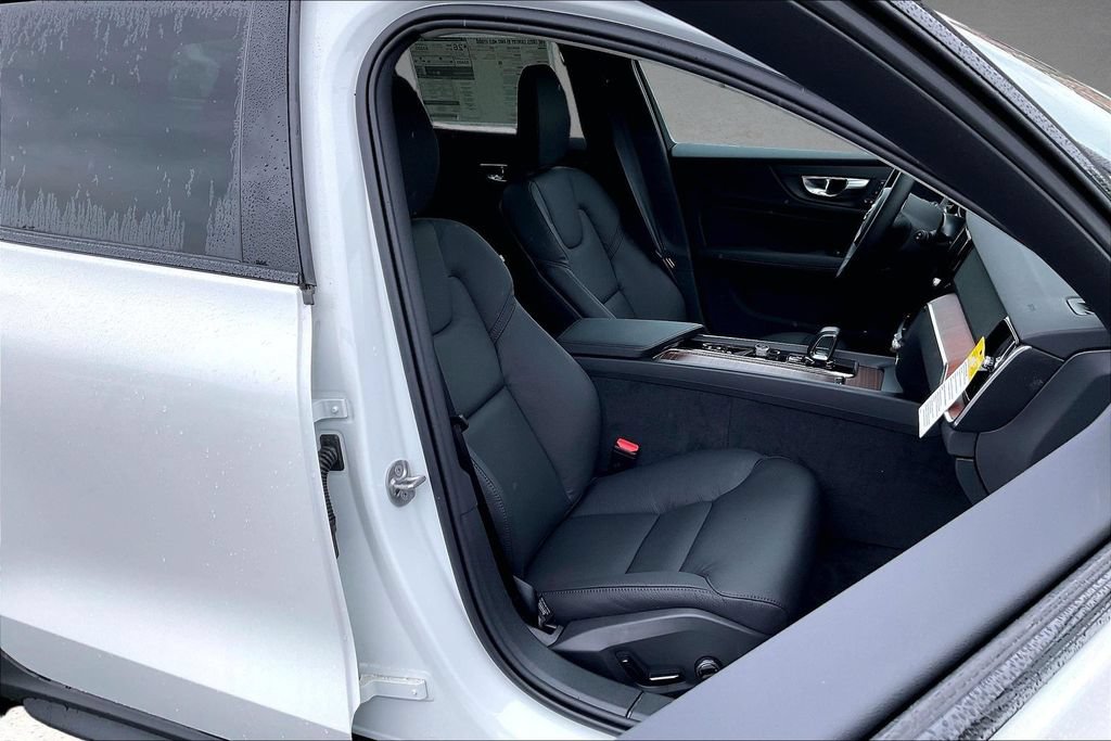 New 2026 Volvo V60 B5 Cross Country Plus w/ Climate Package AWD/4WD image 12