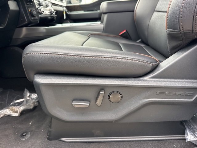 New 2025 Ford F350 Lariat w/ Lariat Ultimate Package image 11