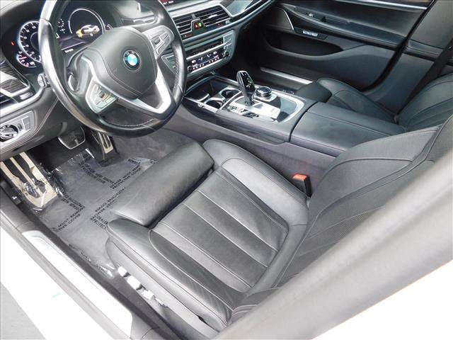Used 2018 BMW 740i RWD image 16