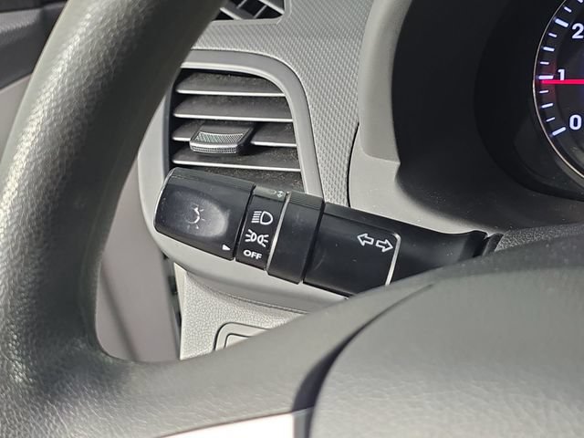 Used 2012 Hyundai Accent GLS FWD image 28