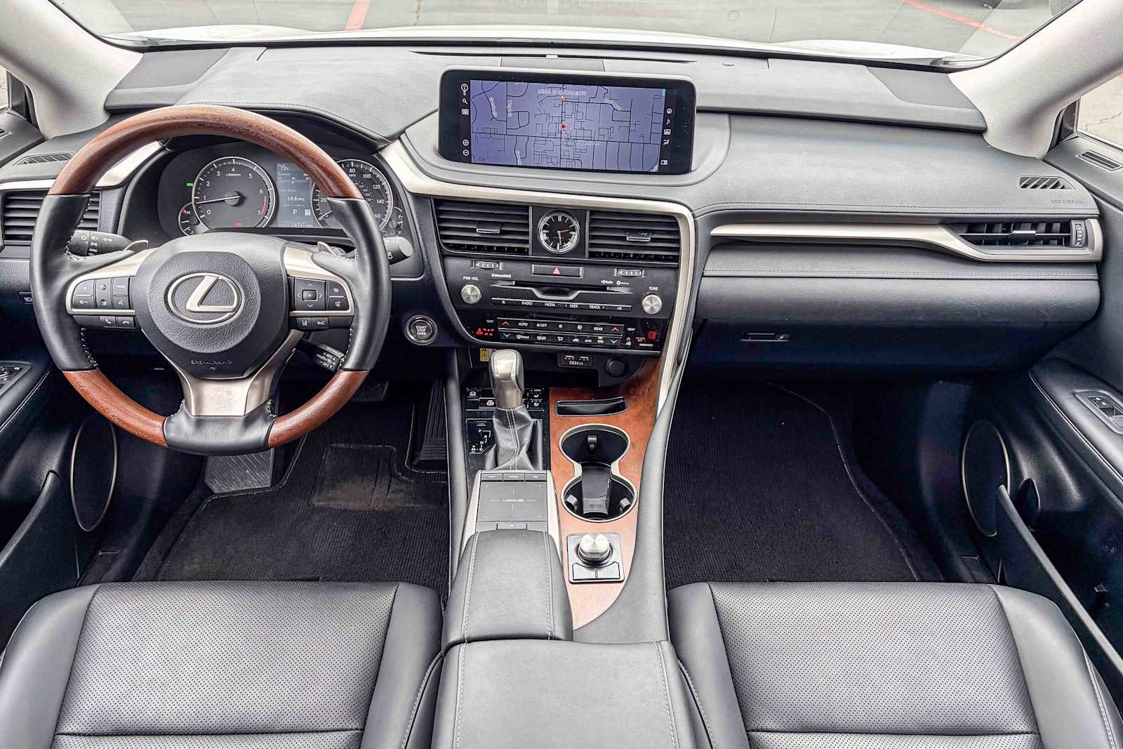 Certified 2022 Lexus RX 350L FWD w/ Premium Package image 11