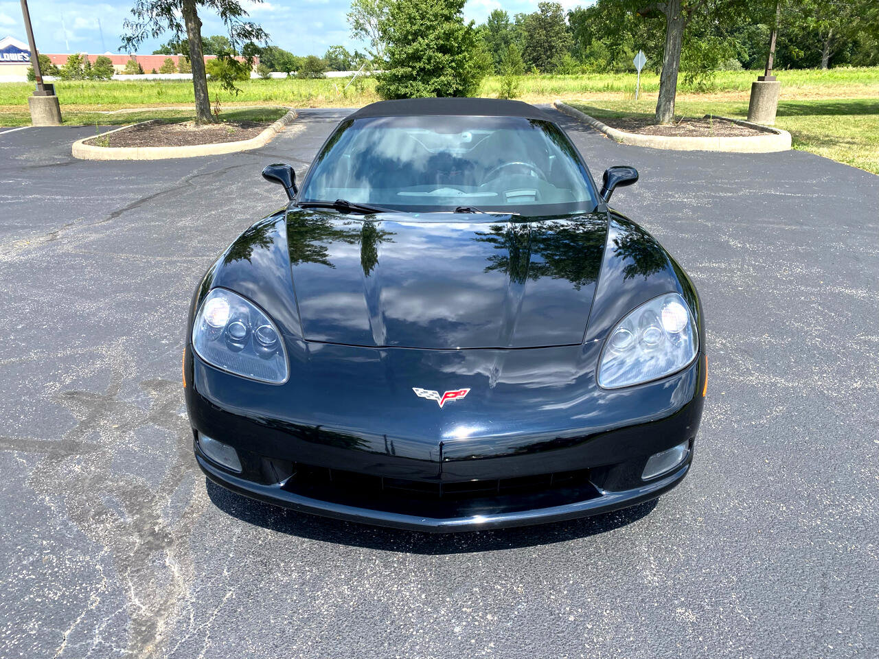 Used 2005 Chevrolet Corvette Convertible w/ Preferred Equipment Group image 4
