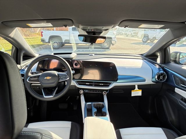 New 2026 Chevrolet Equinox EV LT w/ Convenience Package II image 19