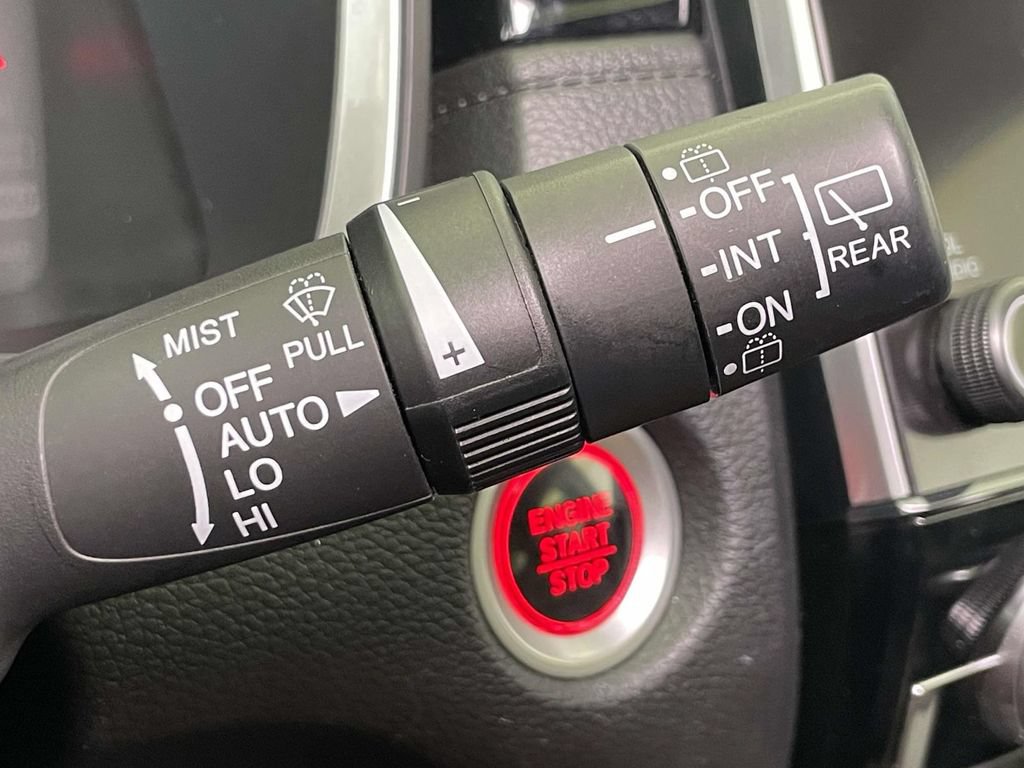Used 2021 Honda CR-V Touring image 39