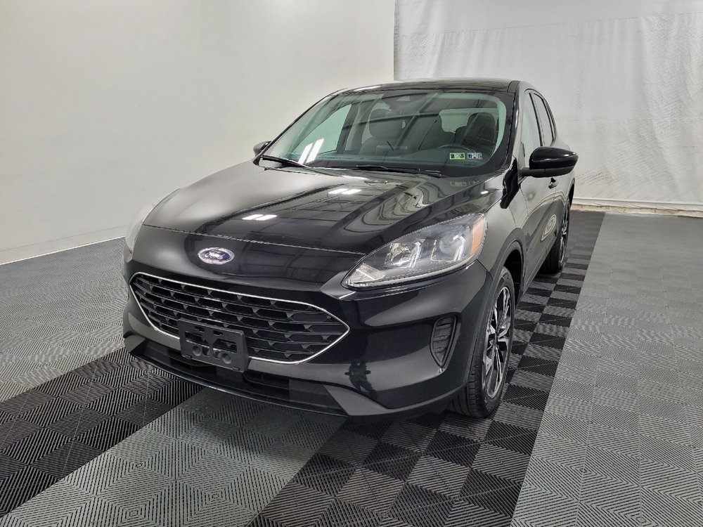 Used 2022 Ford Escape SE w/ SE Sport Appearance Package image 15