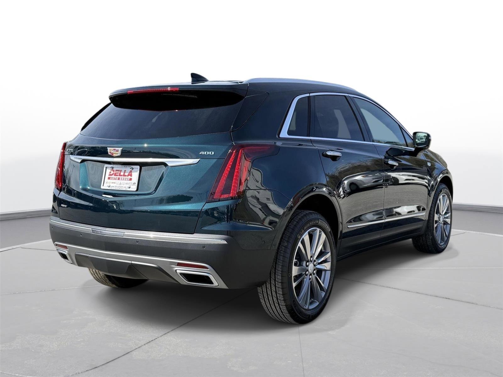 New 2026 Cadillac XT5 Premium Luxury w/ Driver Assist Package image 4